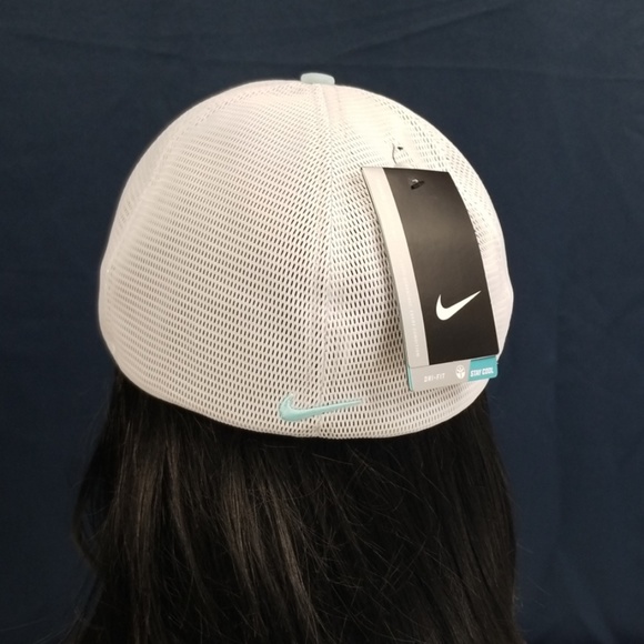 Nike Unisex Hat. - Picture 3 of 5